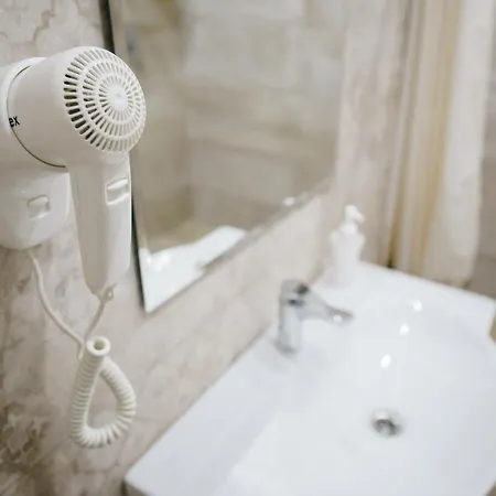 Апартаменты Vip Studio на улице е. полоцкой 5 *